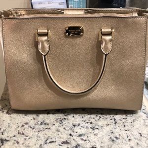 Michael kors purse